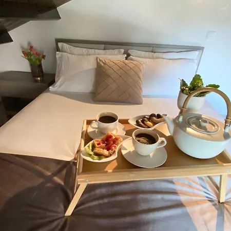 Aelia Hotel